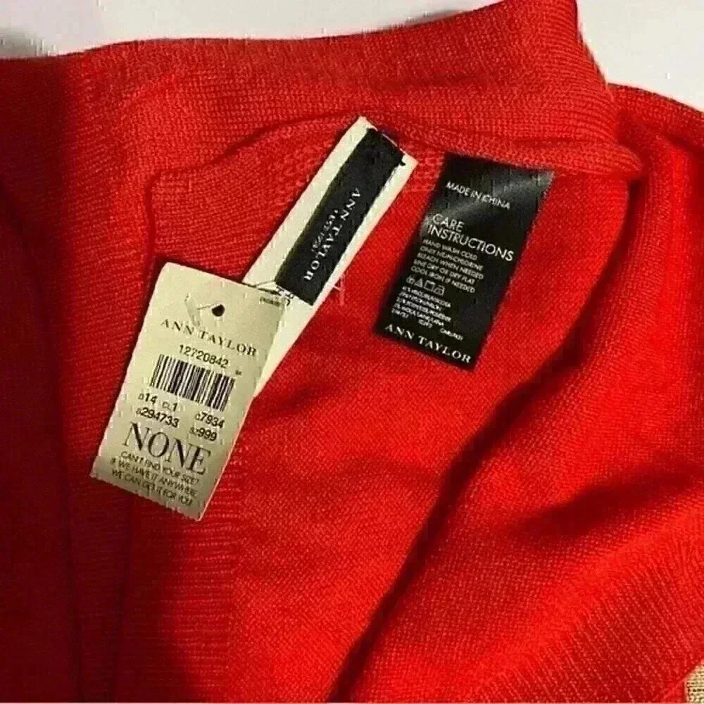 Ann Taylor Women’s One Size Red Beige Colorblock Knit Scarf Extra Long NWT